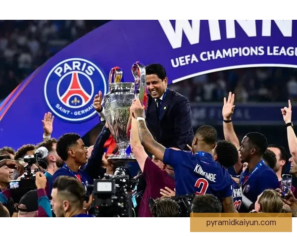 阿什拉夫新赛季身披巴黎2号球衣，状态备受期待