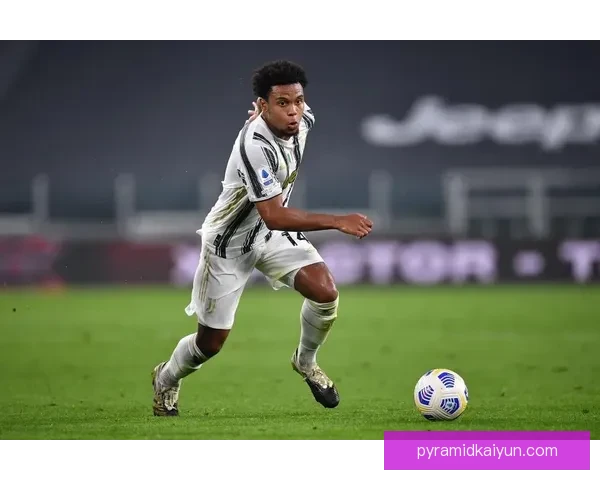 麦肯尼在近期比赛中状态回暖，表现稳定引发关注