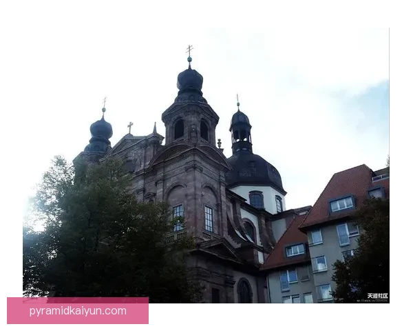 布鲁诺比赛风格演变：从组织核心到攻防枢纽的持续提升